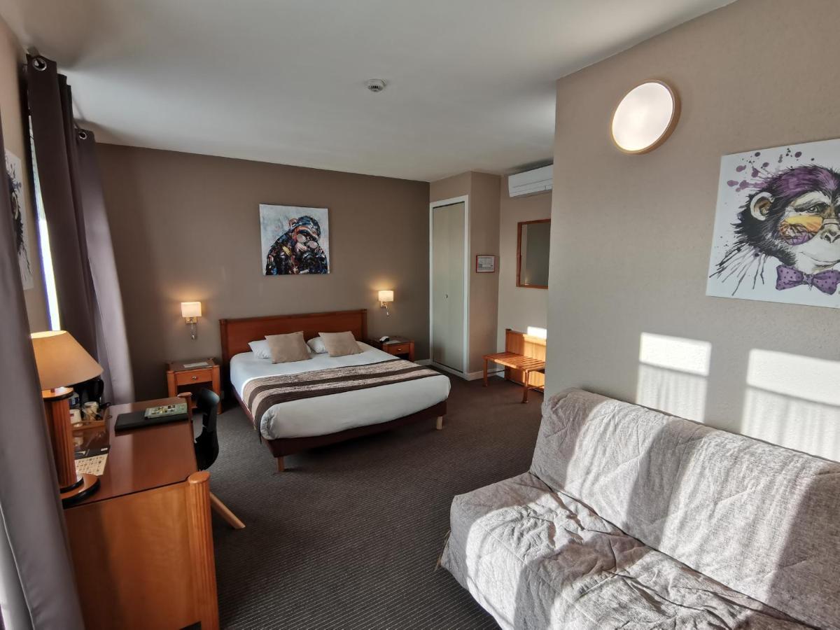 Logis Hotel Le Cerf บริยาร์ ภายนอก รูปภาพ