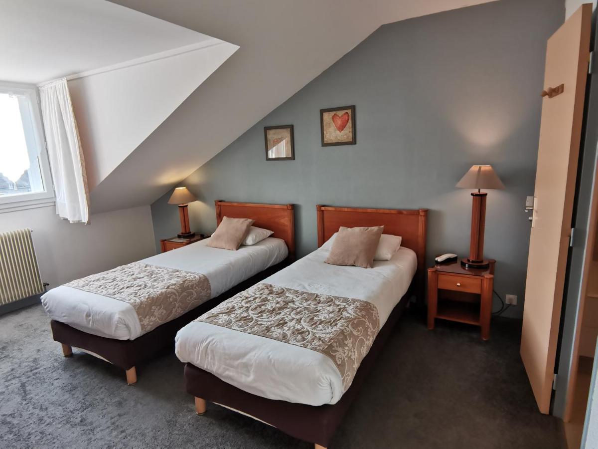 Logis Hotel Le Cerf บริยาร์ ภายนอก รูปภาพ